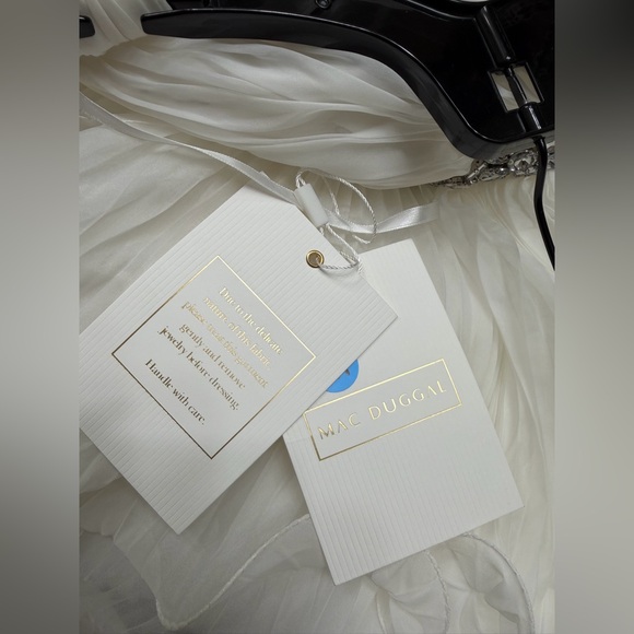 MAC DUGGAL TIERED RUFFLE DRESS - Picture 3 of 8